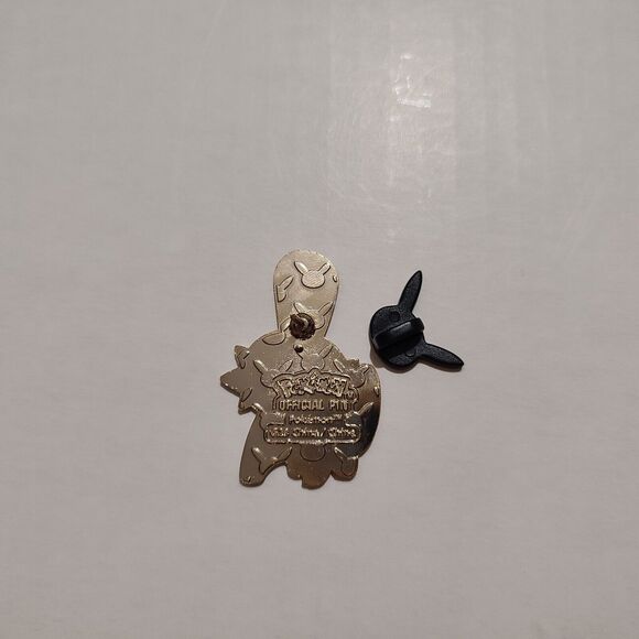 Pokemon Mudkip Enamel Pin Official Nintendo Collectible Lapel Pin Badge Figure - Picture 3 of 3